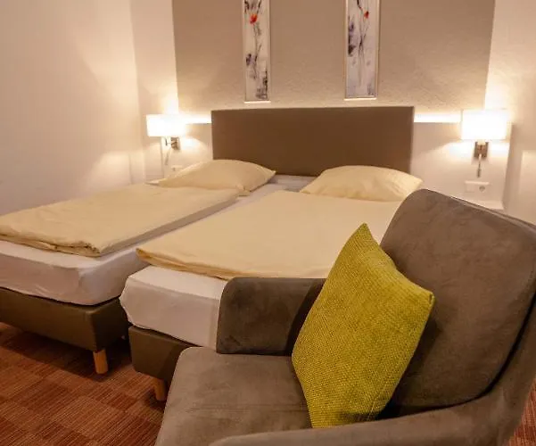 Altdeutscher Hof Beckord 3*