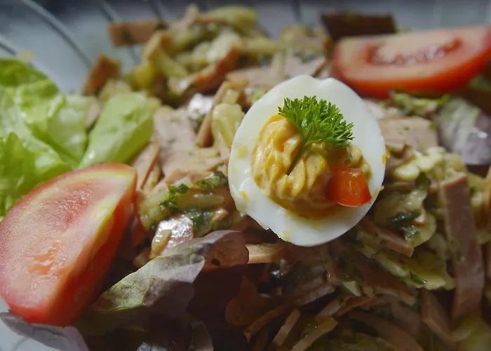 Altdeutscher Hof Beckord 3*