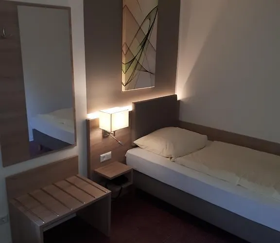 Altdeutscher Hof Beckord Guest house